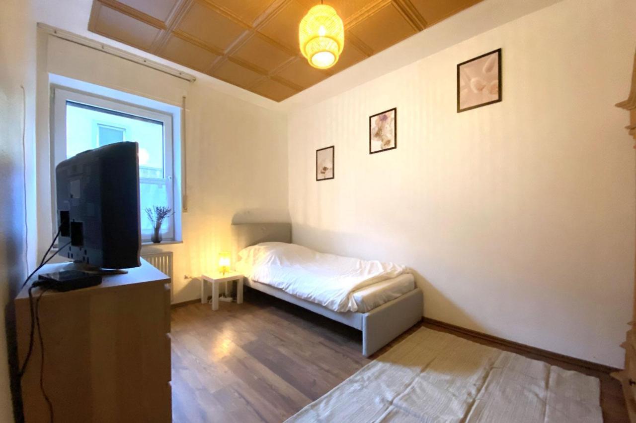 Cozy Apartment In Oberhausen Oberhausen  Exterior photo