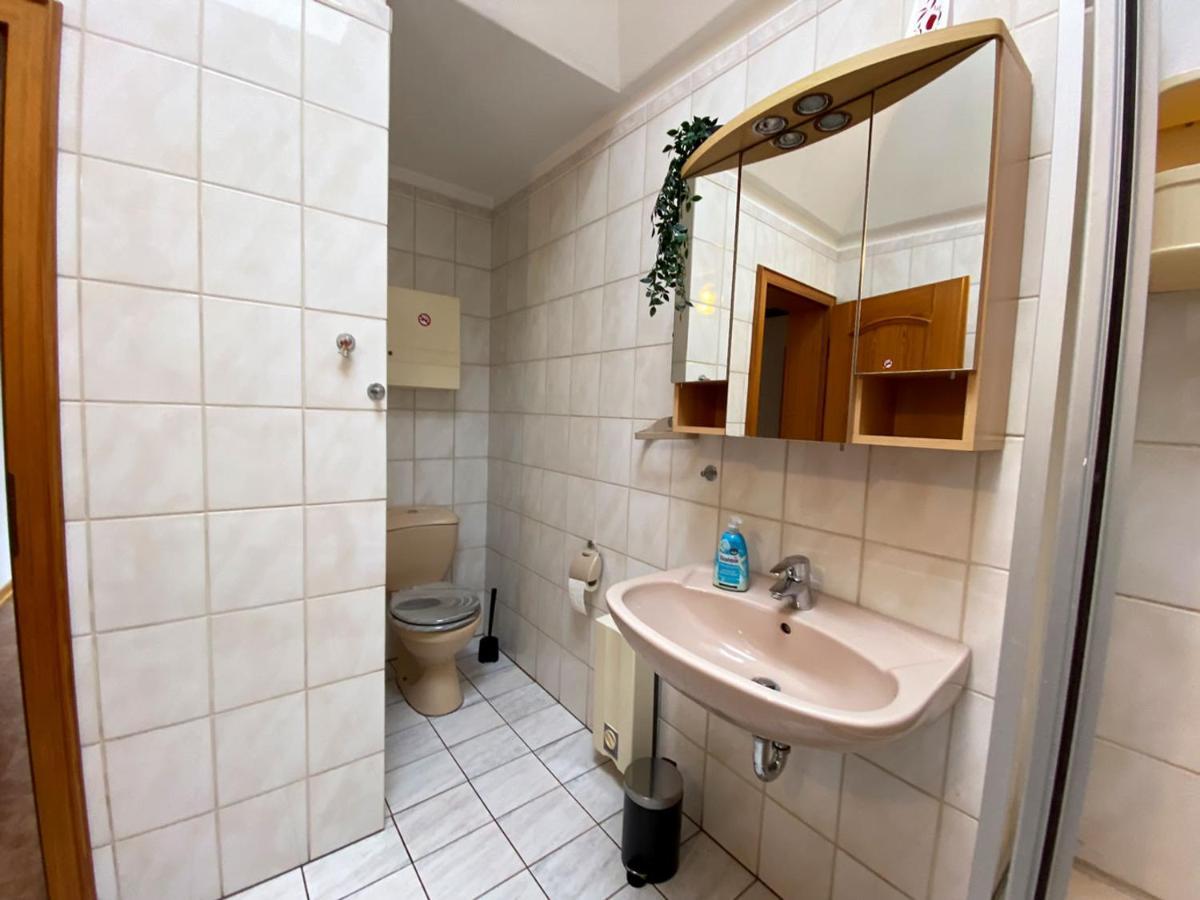 Cozy Apartment In Oberhausen Oberhausen  Exterior photo
