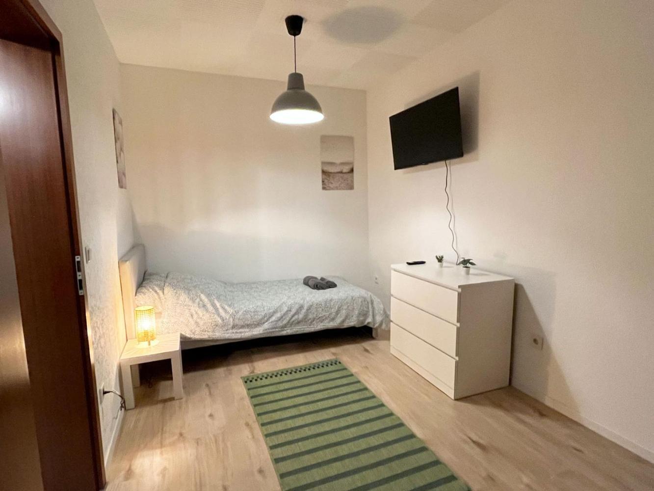 Cozy Apartment In Oberhausen Oberhausen  Exterior photo